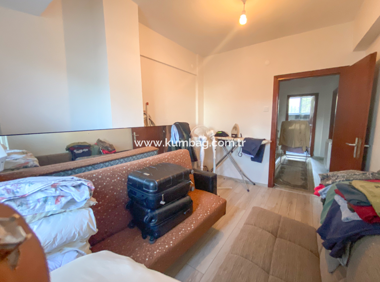  Kumbağ'da Denize Sıfır Site İçinde Satılık 3+1 Bahçeli Villa