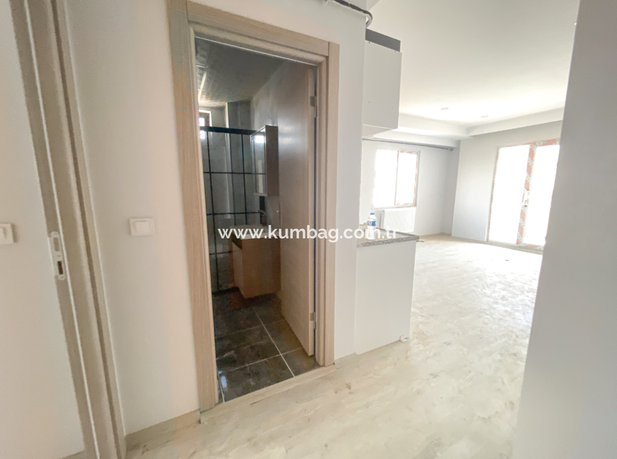 Havuzlu Aquaparklı Güvenlikli Site İçinde Kiralık 2+1 Daire