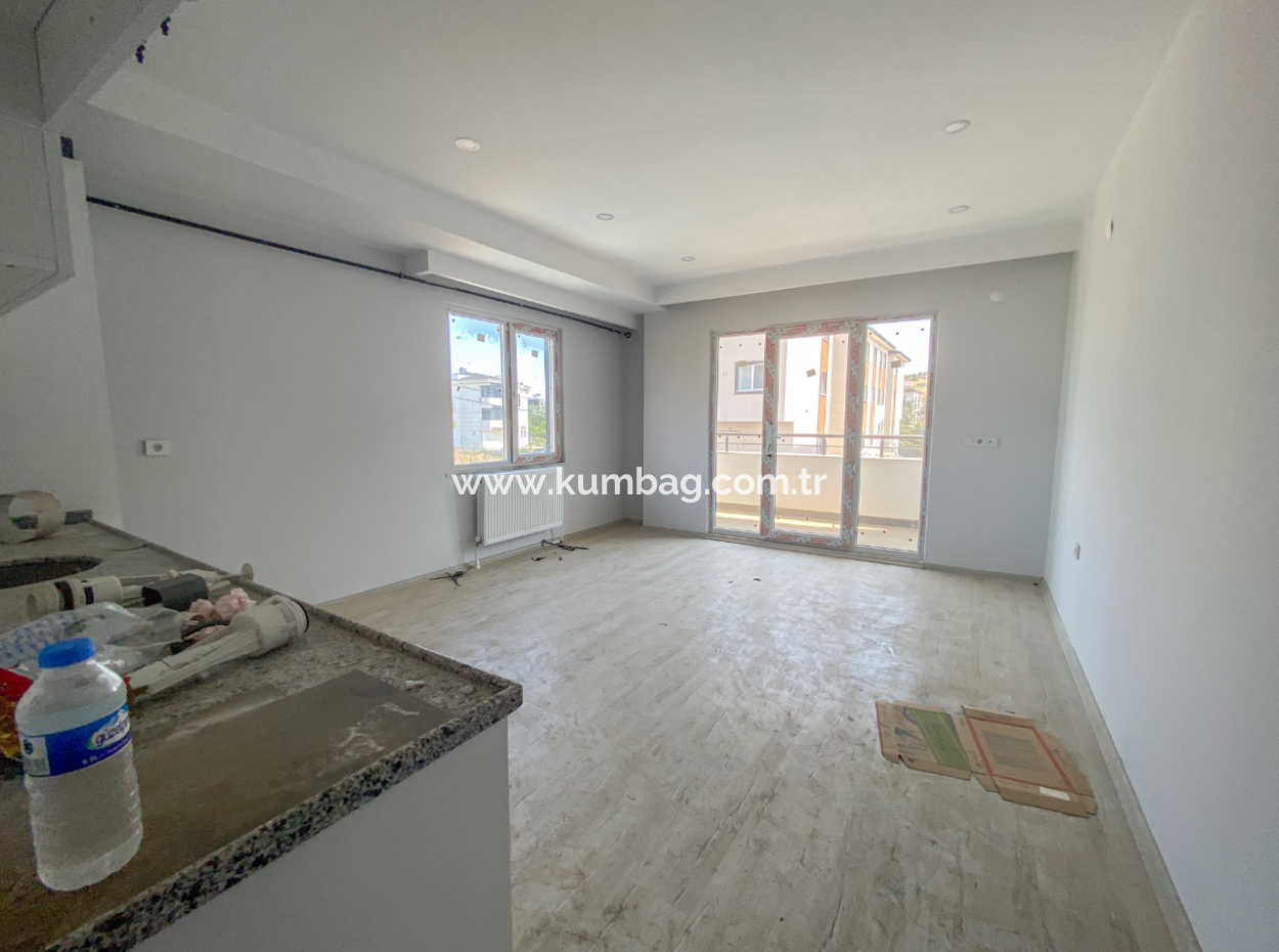 Havuzlu Aquaparklı Güvenlikli Site İçinde Kiralık 2+1 Daire