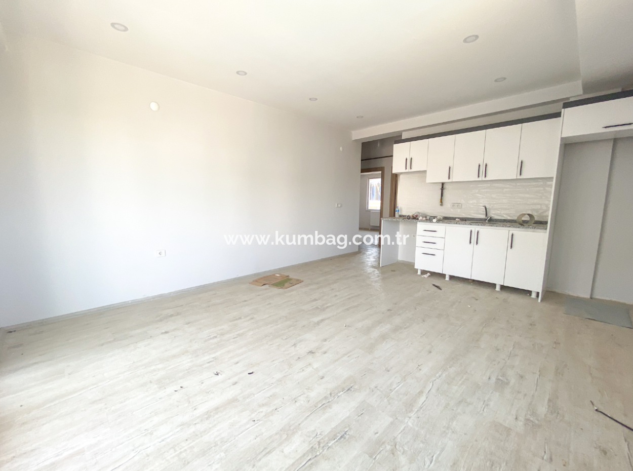 Havuzlu Aquaparklı Güvenlikli Site İçinde Kiralık 2+1 Daire