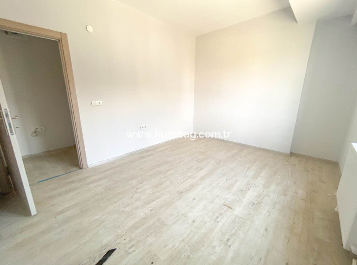 Havuzlu Aquaparklı Güvenlikli Site İçinde Kiralık 2+1 Daire