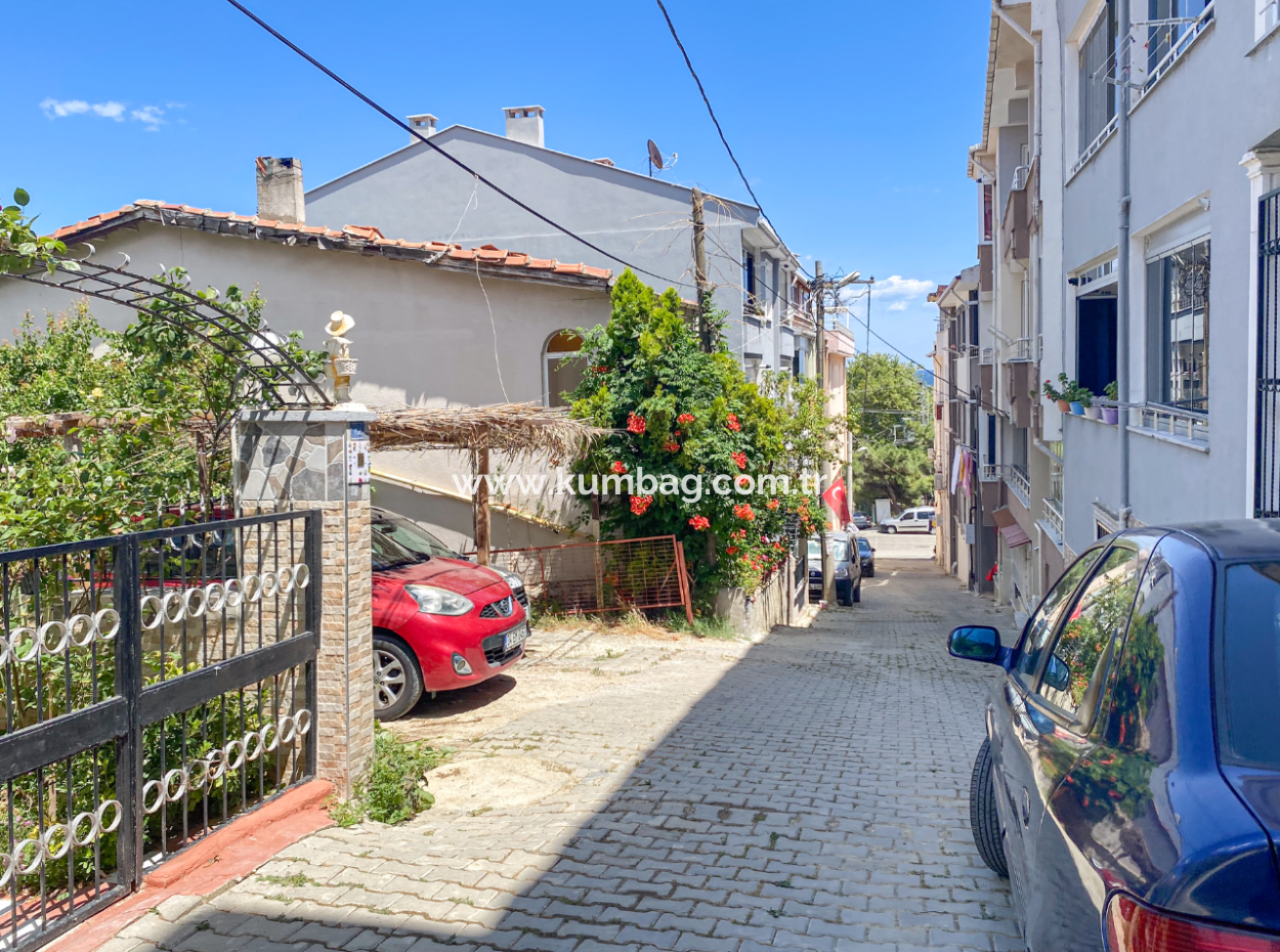 Kumbağ'da Merkezi Konumda Eşyalı 2+1 Kiralık Daire