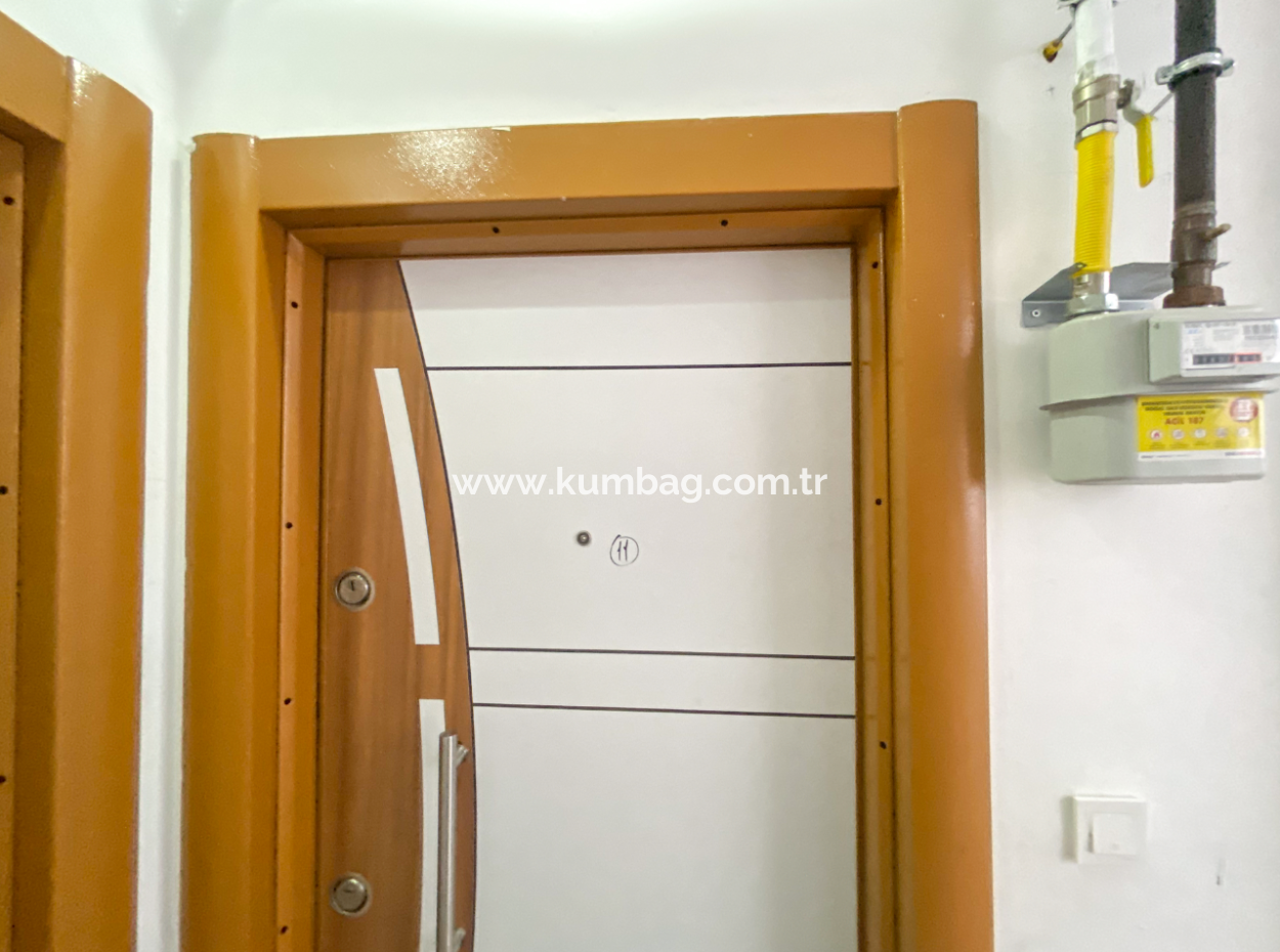 Kumbağ'da Merkezi Konumda Eşyalı 2+1 Kiralık Daire