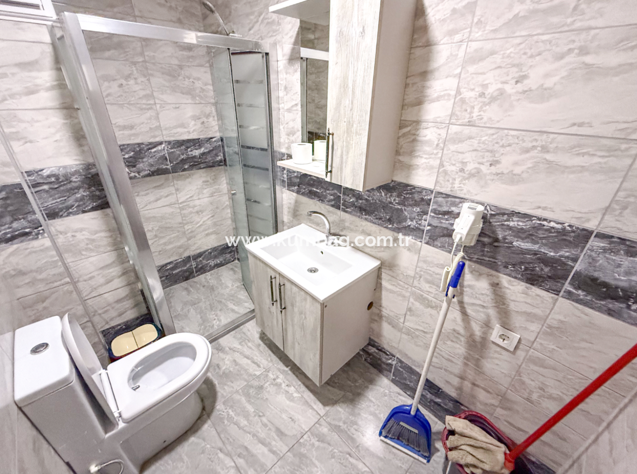 Kumbağ Sahil Kordonuna Yakın Cadde Üzerinde Satılık Apart Otel