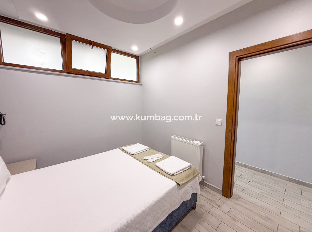 Kumbağ Sahil Kordonuna Yakın Cadde Üzerinde Satılık Apart Otel