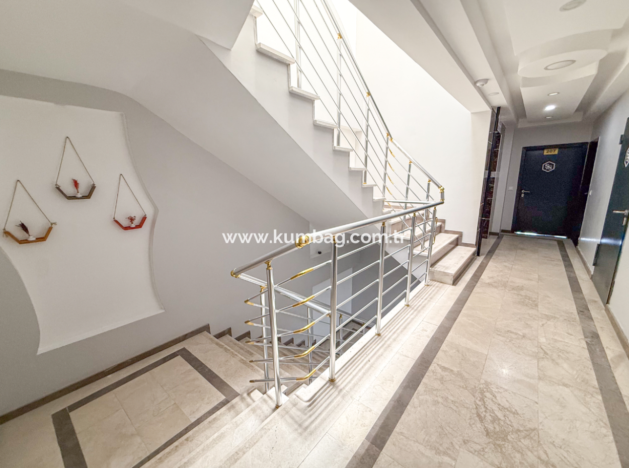 Kumbağ Sahil Kordonuna Yakın Cadde Üzerinde Satılık Apart Otel