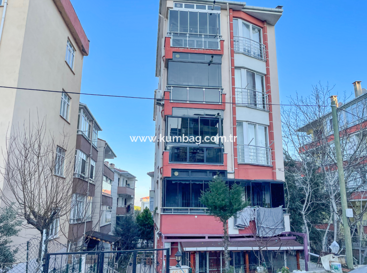 Kumbağ'da Merkezi Konumda Asansörlü Eşyalı 2+1 Kiralık Daire