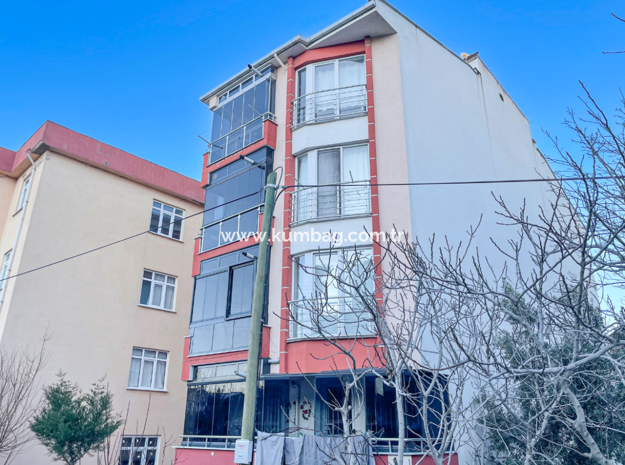 Kumbağ'da Merkezi Konumda Asansörlü Eşyalı 2+1 Kiralık Daire