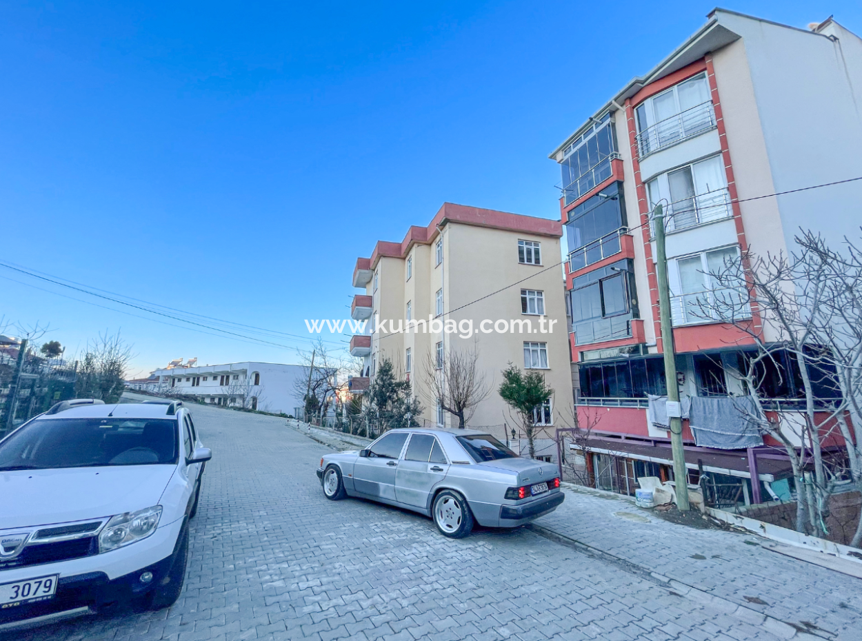 Kumbağ'da Merkezi Konumda Asansörlü Eşyalı 2+1 Kiralık Daire