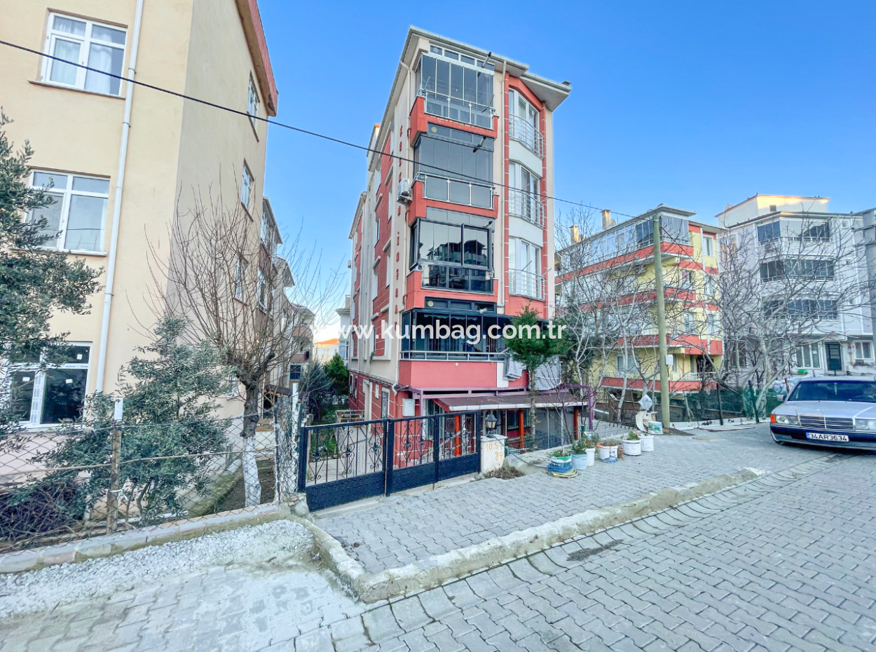Kumbağ'da Merkezi Konumda Asansörlü Eşyalı 2+1 Kiralık Daire