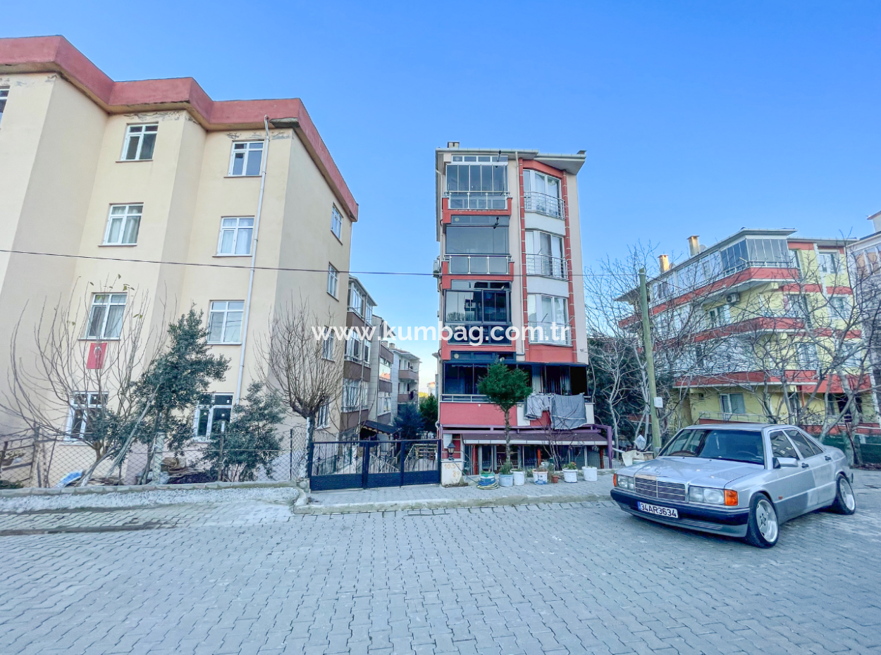 Kumbağ'da Merkezi Konumda Asansörlü Eşyalı 2+1 Kiralık Daire