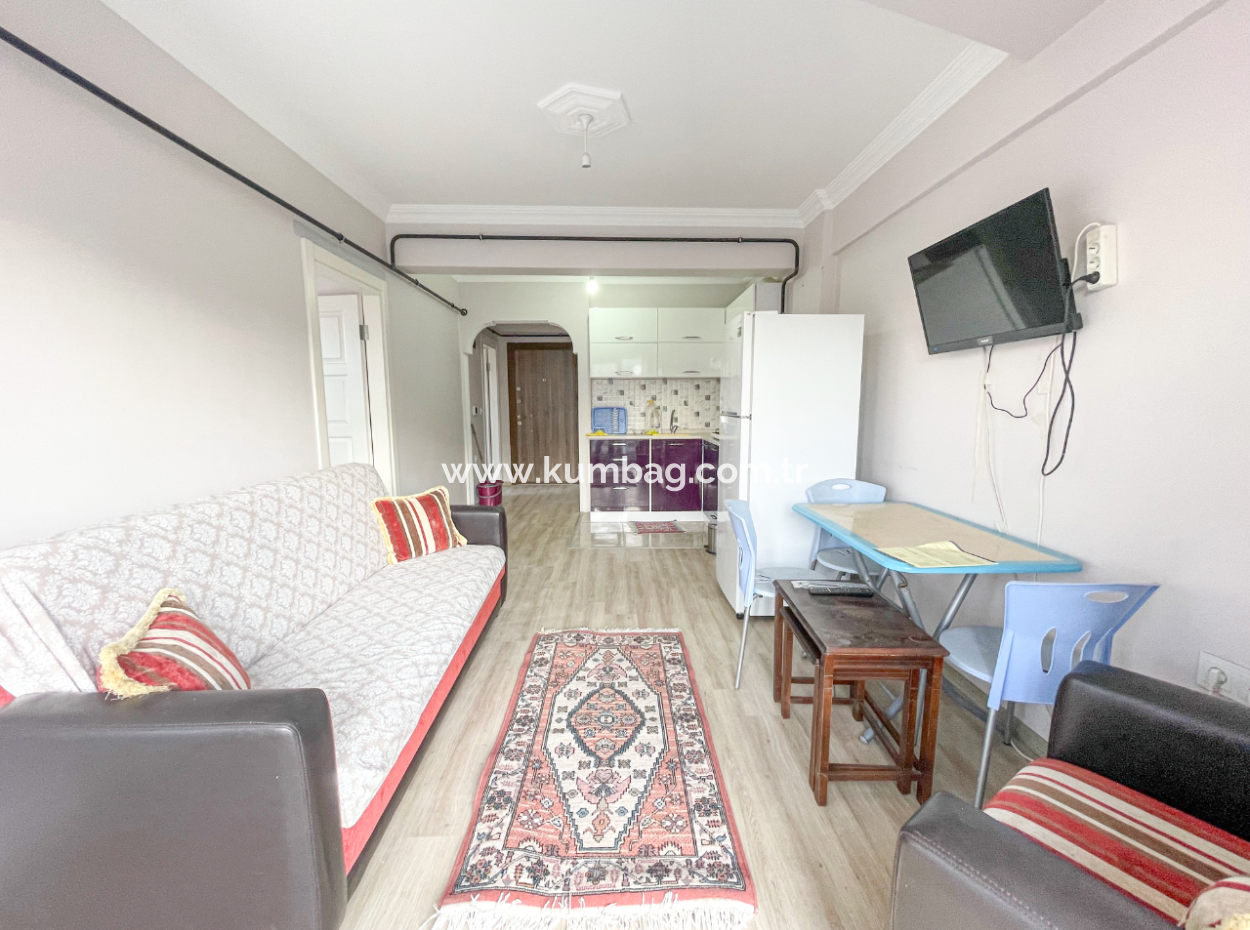 Kumbağ'da Merkezi Konumda Asansörlü Eşyalı 2+1 Kiralık Daire