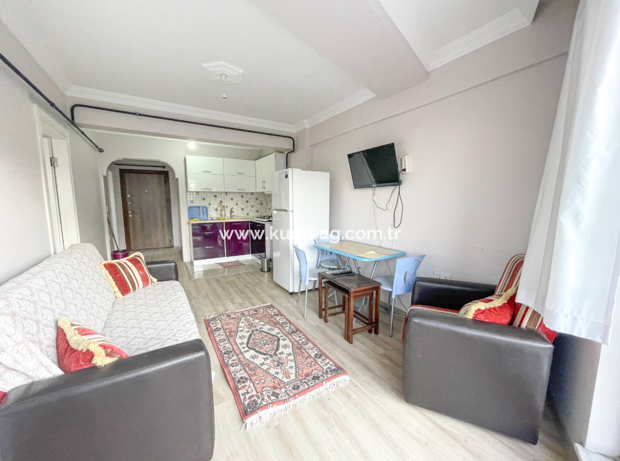 Kumbağ'da Merkezi Konumda Asansörlü Eşyalı 2+1 Kiralık Daire