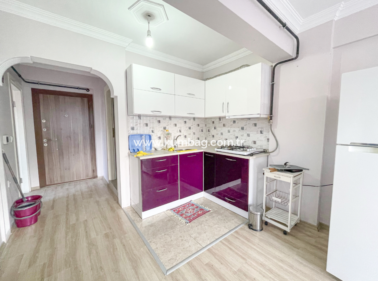 Kumbağ'da Merkezi Konumda Asansörlü Eşyalı 2+1 Kiralık Daire