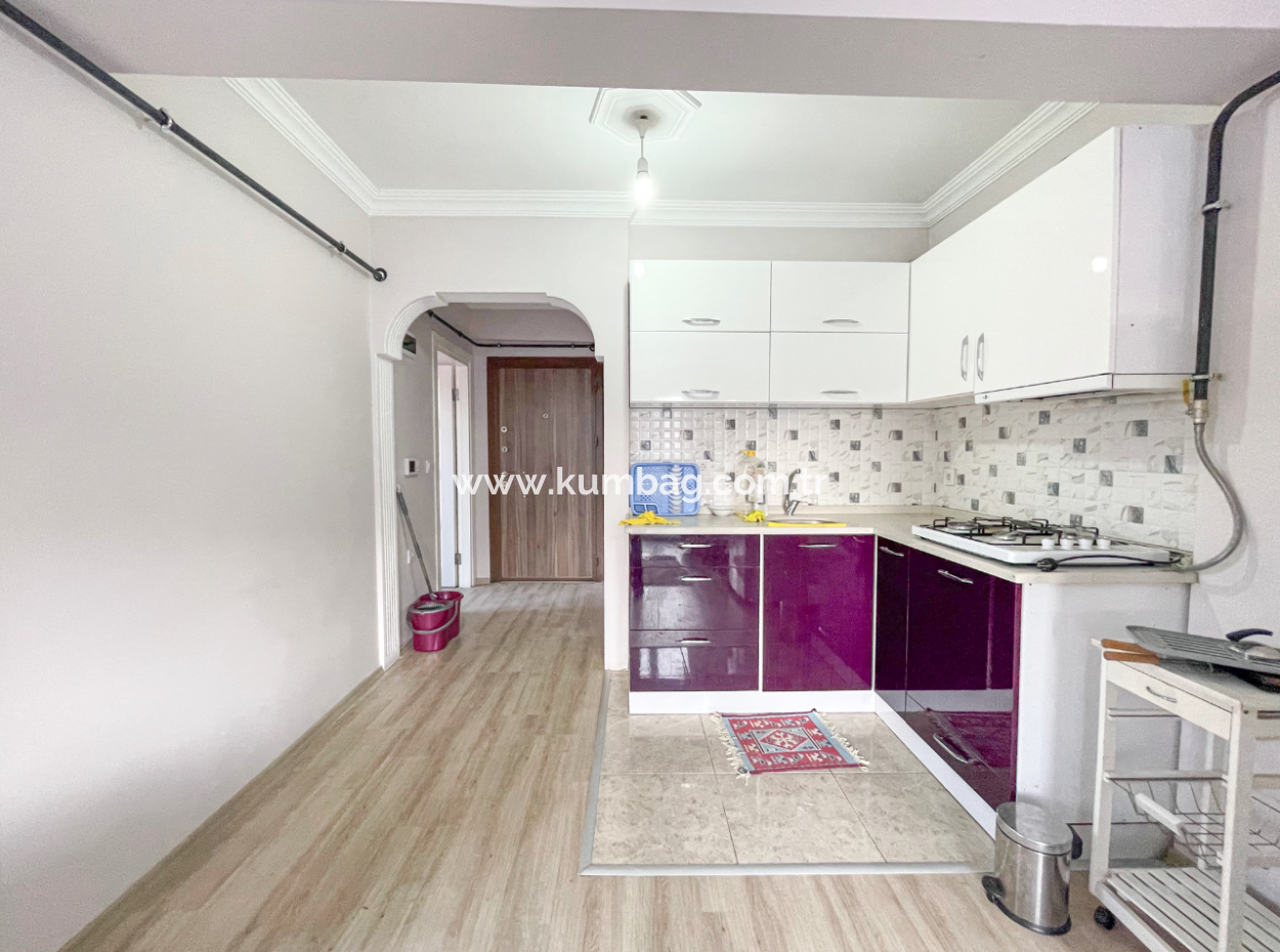 Kumbağ'da Merkezi Konumda Asansörlü Eşyalı 2+1 Kiralık Daire