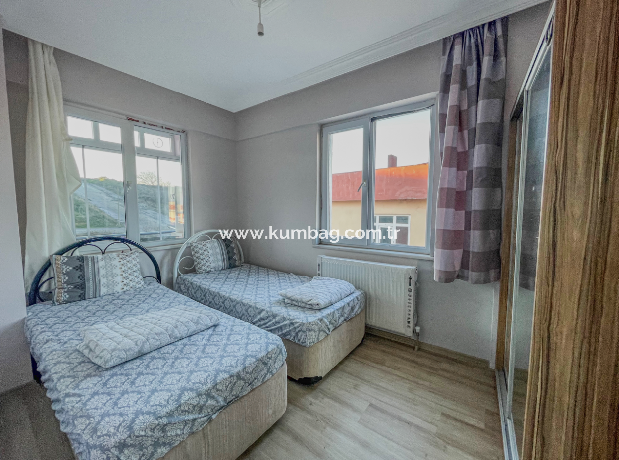 Kumbağ'da Merkezi Konumda Asansörlü Eşyalı 2+1 Kiralık Daire