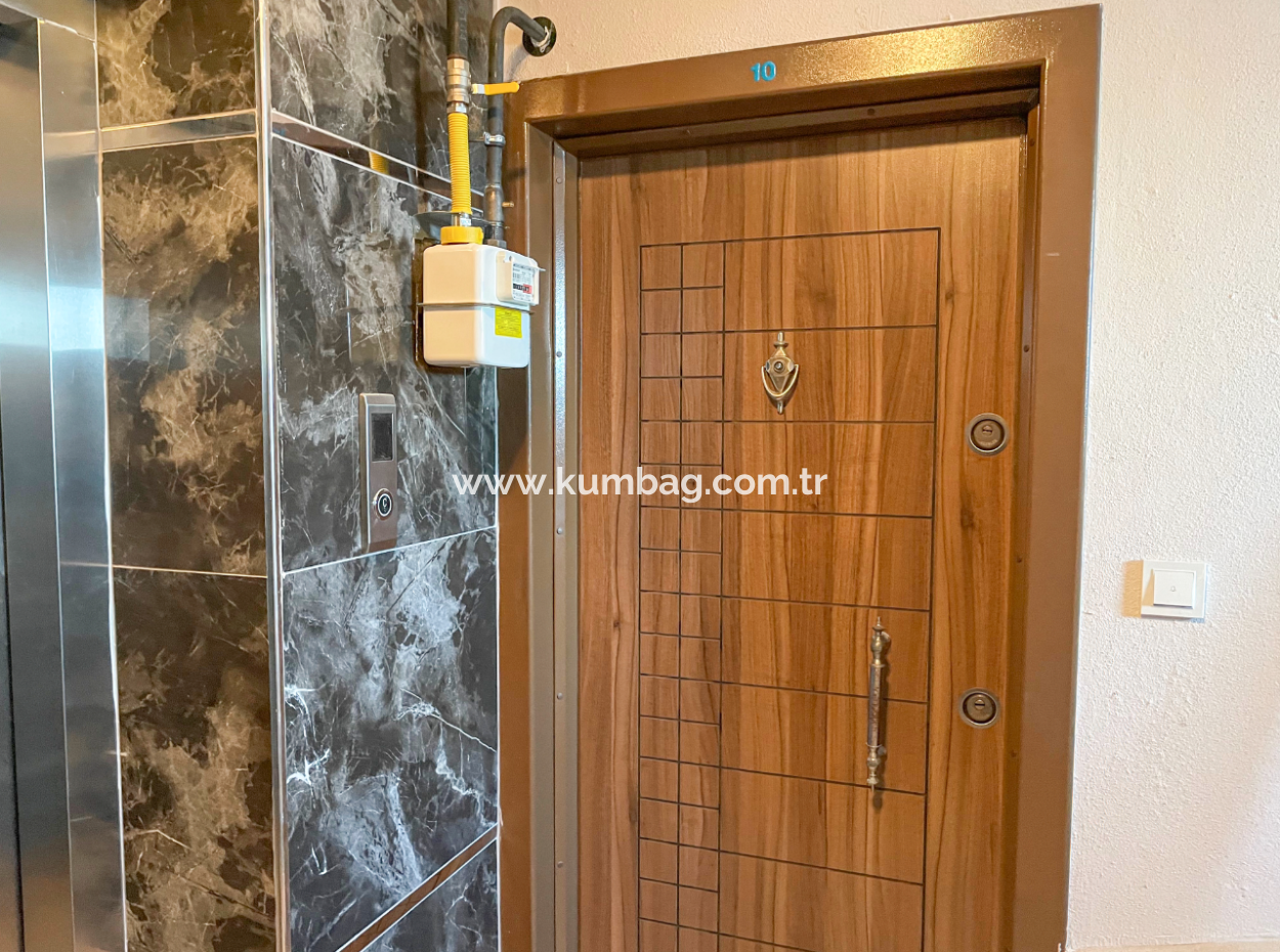 Kumbağ'da Merkezi Konumda Asansörlü Eşyalı 2+1 Kiralık Daire