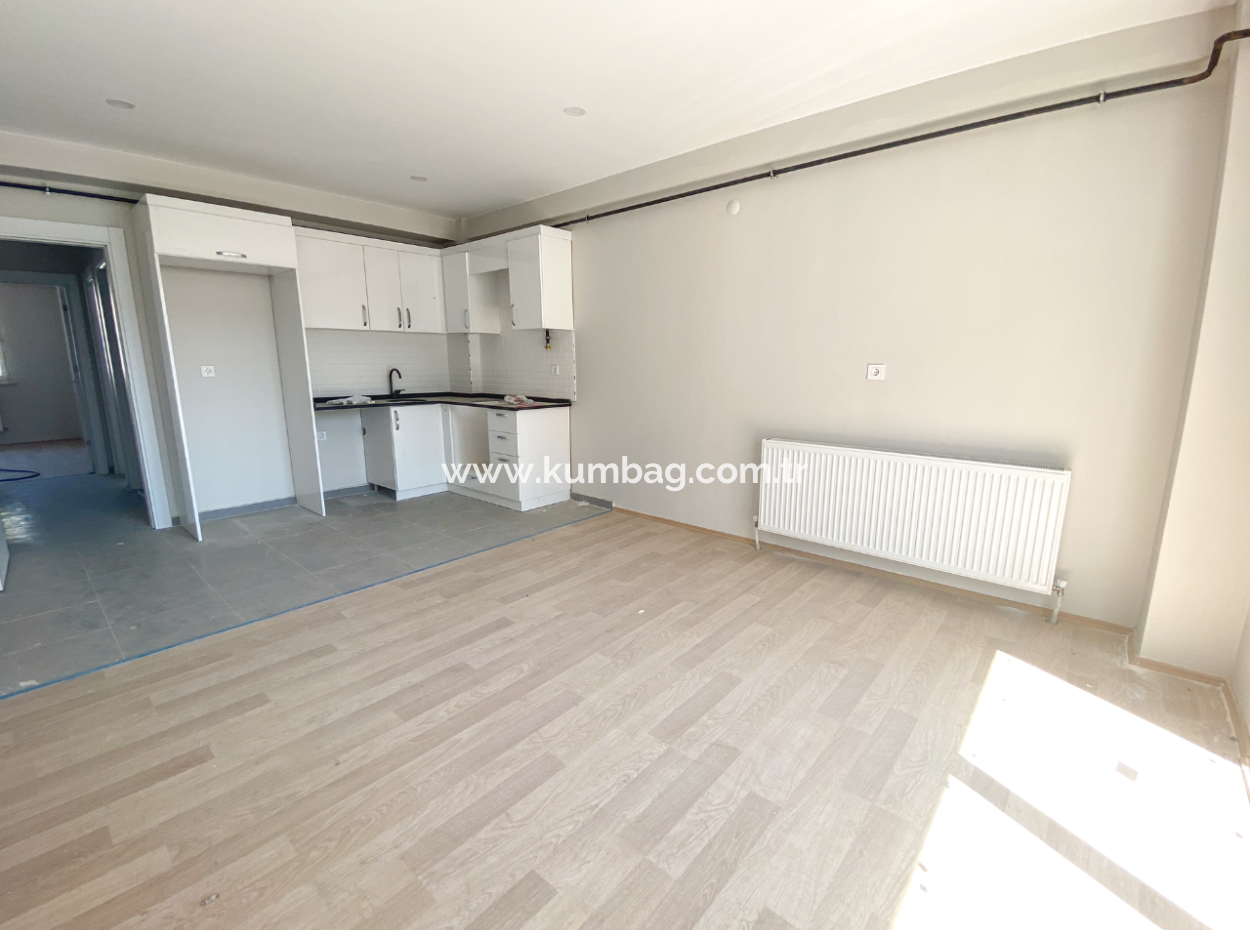 Kumbağ Havuzlu Sitede Denize Yakın Satılık Lüks 2+1 Daireler