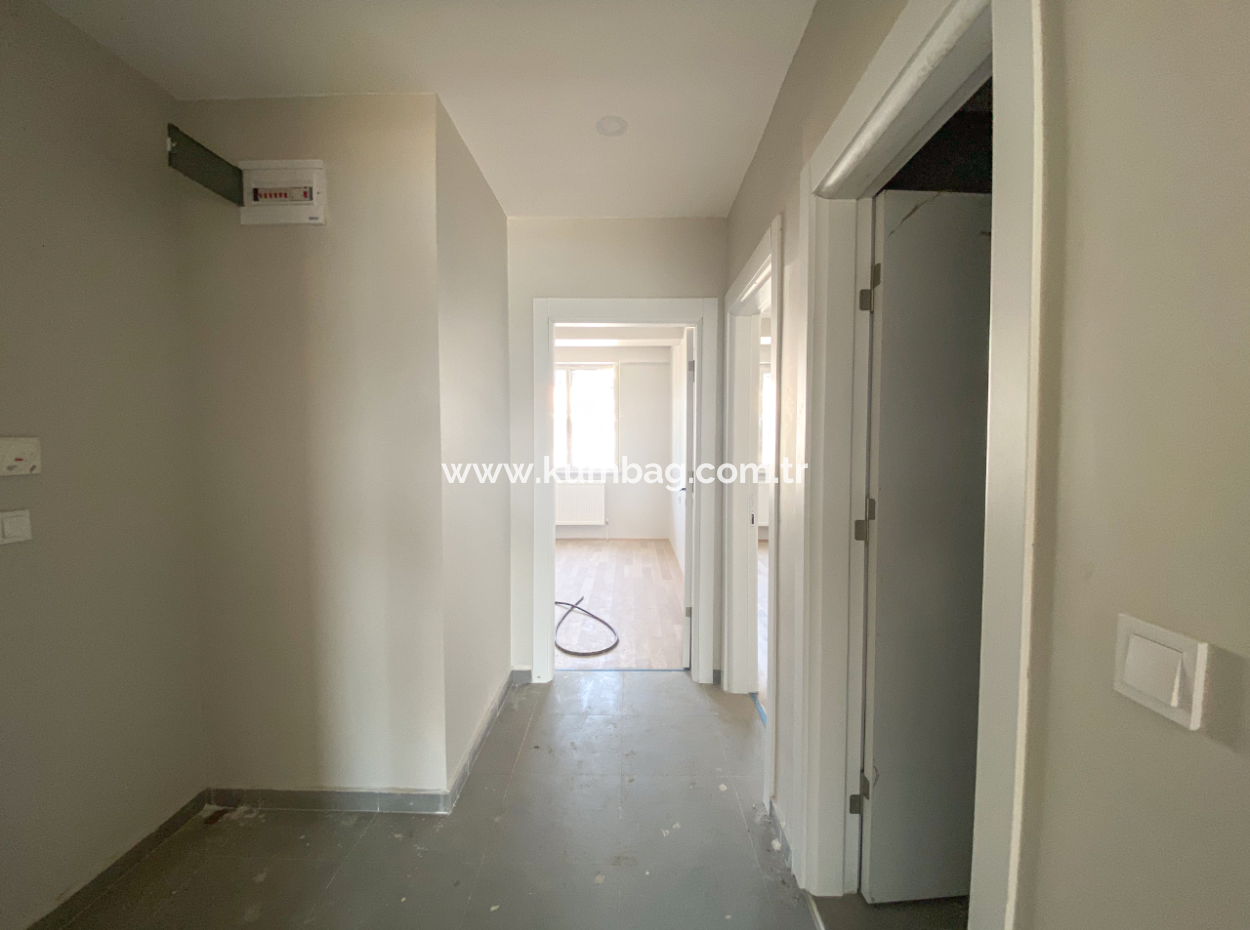 Kumbağ Havuzlu Sitede Denize Yakın Satılık Lüks 2+1 Daireler