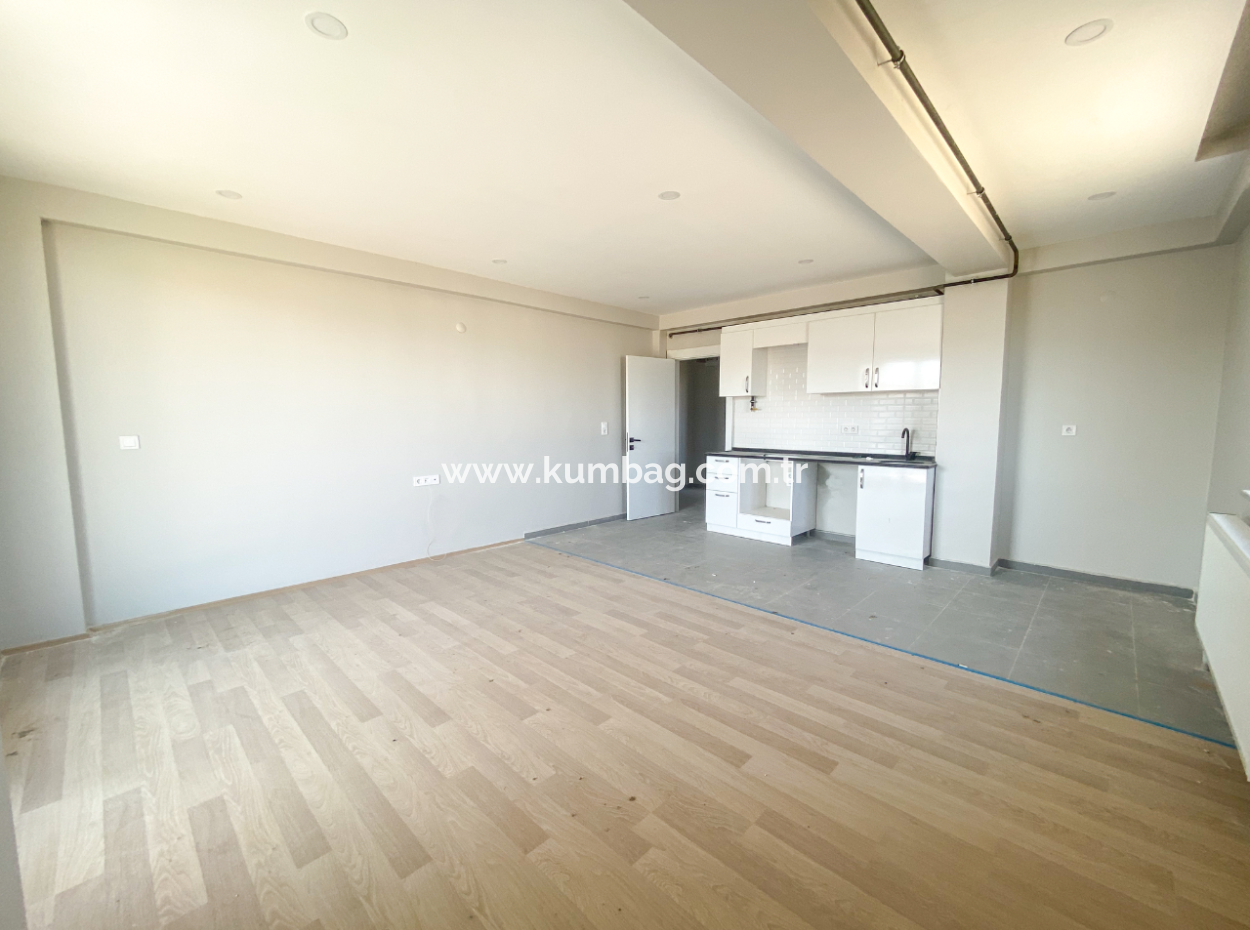 Kumbağ Havuzlu Sitede Denize Yakın Kiralık Lüks 2+1 Daireler