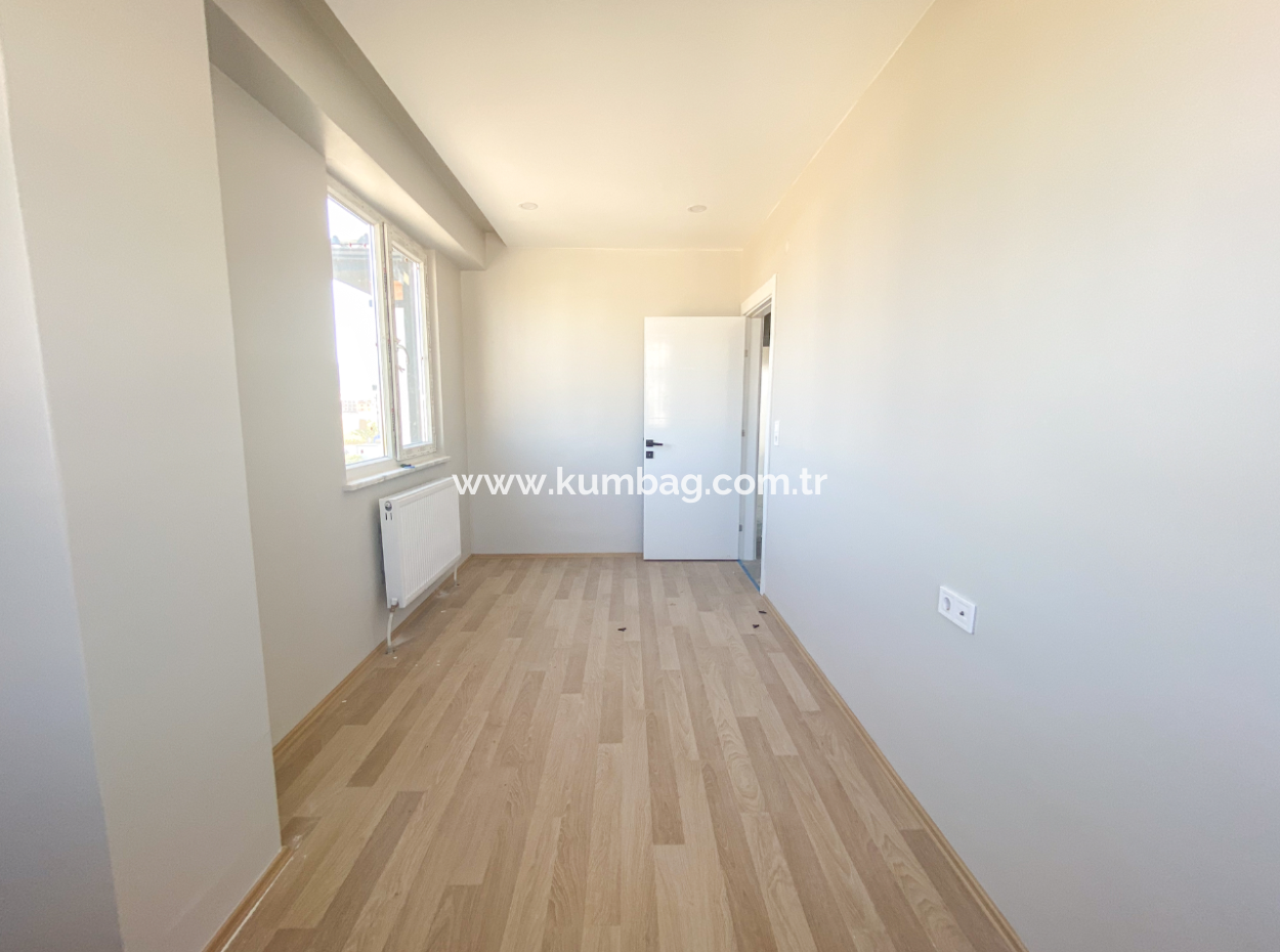 Kumbağ Havuzlu Sitede Denize Yakın Kiralık Lüks 2+1 Daireler