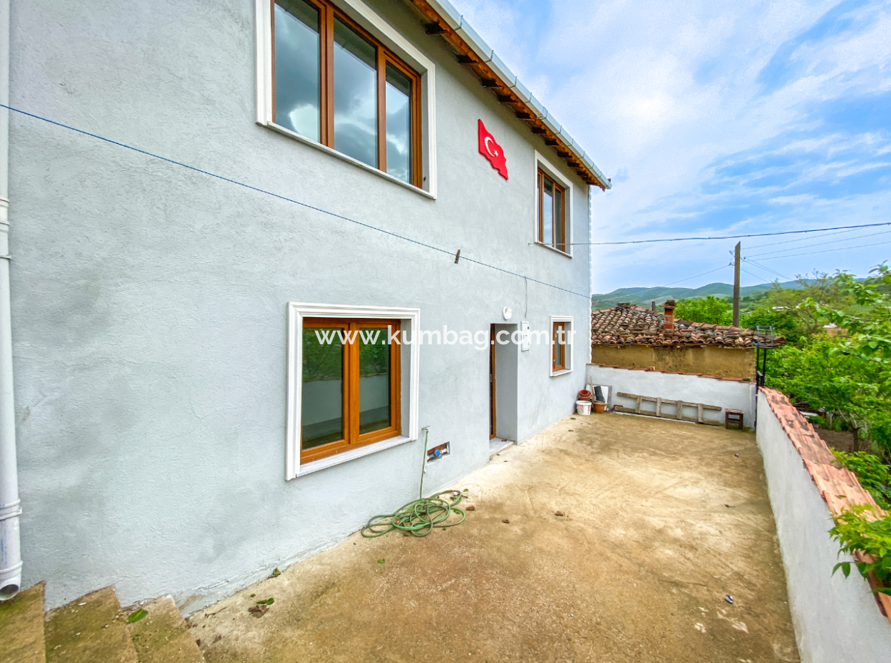 Tekirdağ Naipköy Mah. 4+1 Satılık Müstakil Köy Evi Ve Müştemilat