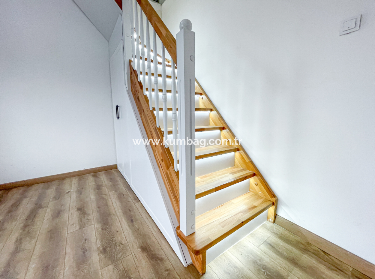 Tekirdağ Naipköy Mah. 4+1 Satılık Müstakil Köy Evi Ve Müştemilat