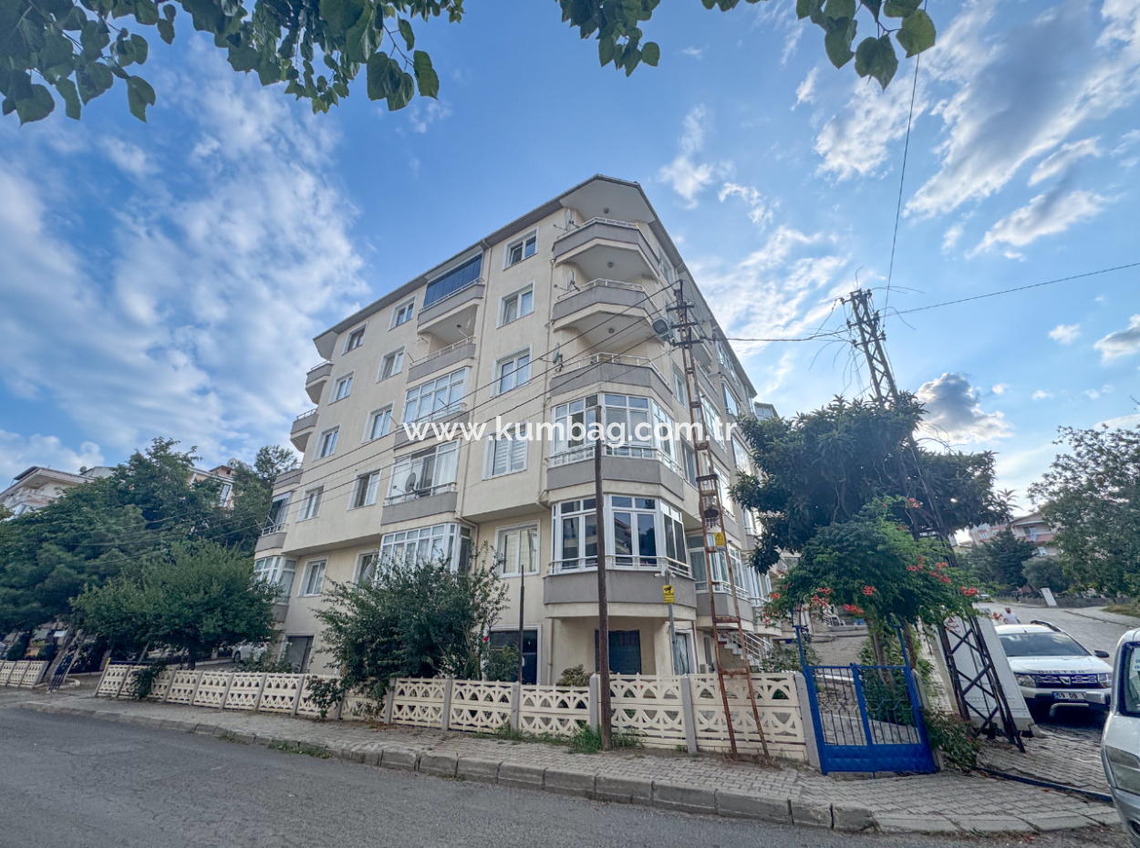 Altınova Mah. Site İçerisinde Deniz Manzaralı Satılık 2+1 Daire
