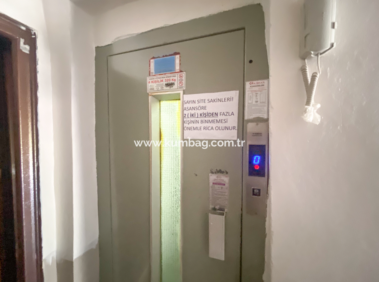 Altınova Mah. Site İçerisinde Deniz Manzaralı Satılık 2+1 Daire