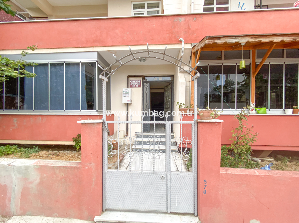 Kumbağ Merkezi Konumda Geniş Balkonlu Eşyalı 2+1 Satılık Daire