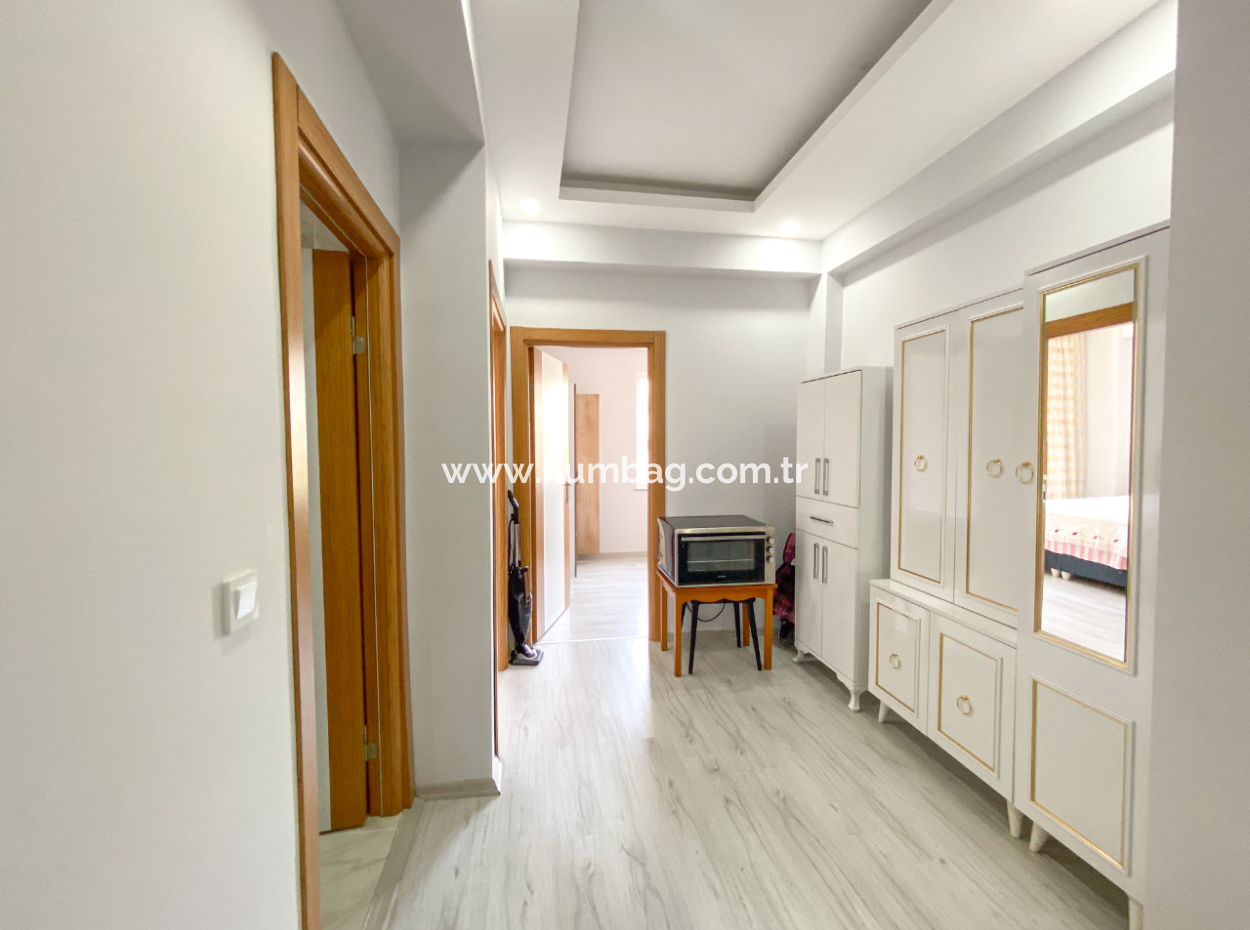 Kumbağ Pazar Sokağına Yakın Geniş Eşyalı 2+1 Kiralık Daire