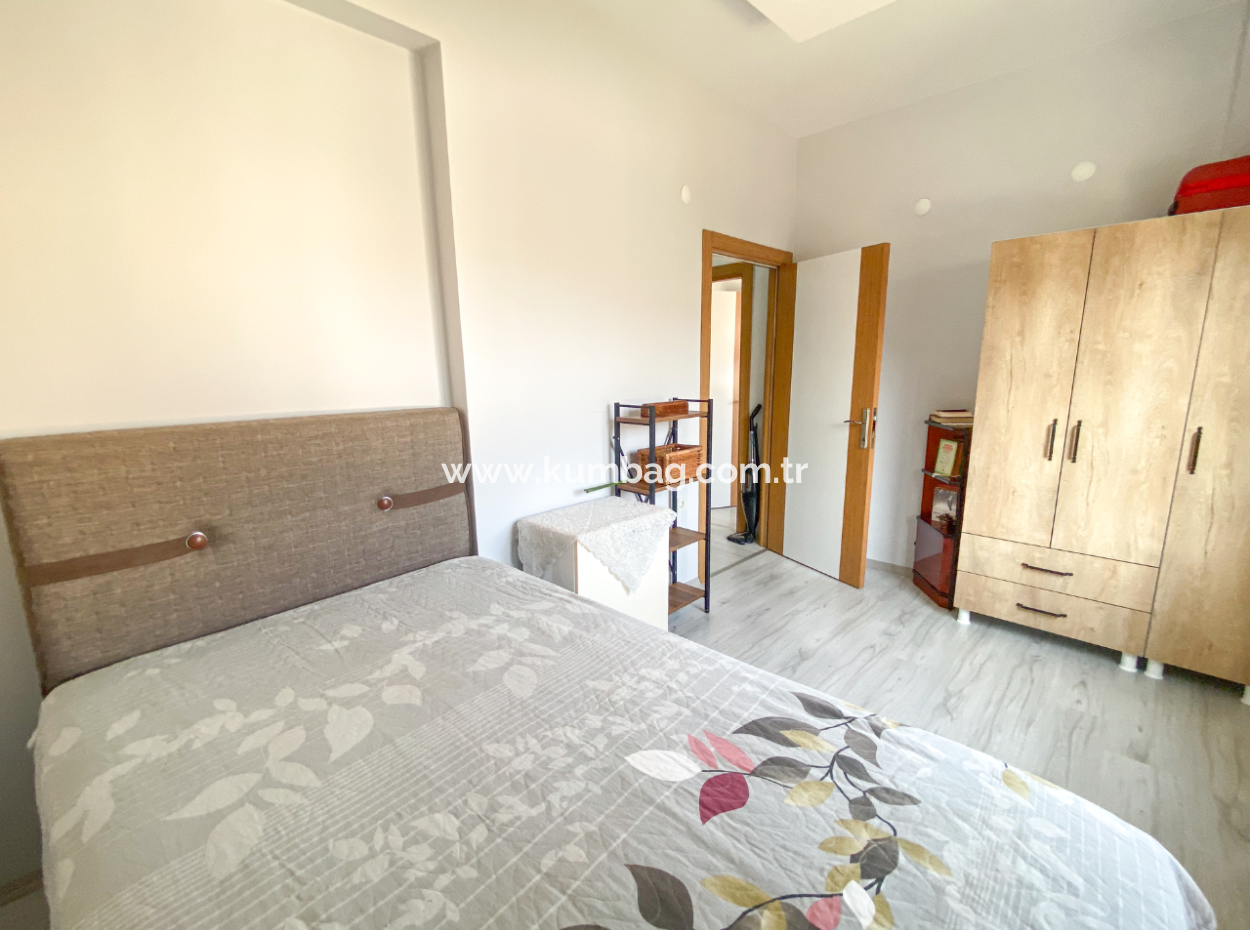 Kumbağ Pazar Sokağına Yakın Geniş Eşyalı 2+1 Kiralık Daire