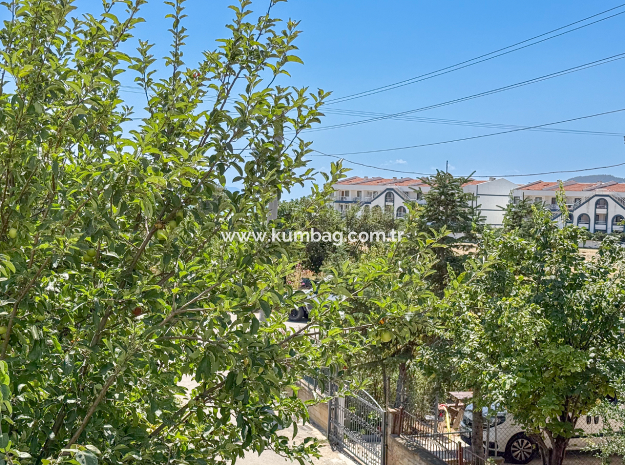 Kumbağ'da Gündal Plajına Çok Yakın Satılık 2+1 Daire