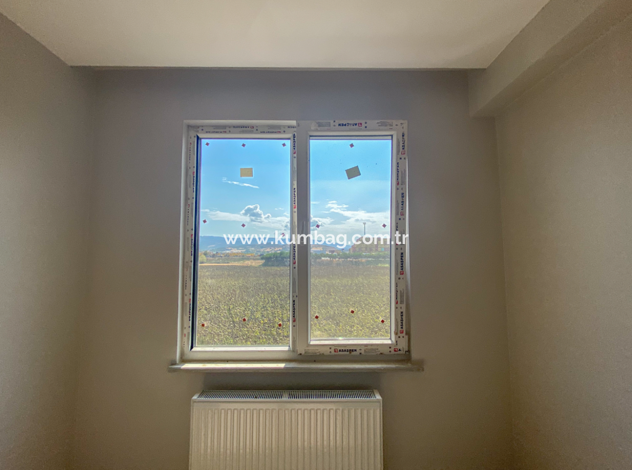 Kumbağ Havuzlu Sitede Denize Yakın Satılık Lüks 1+1 Daireler