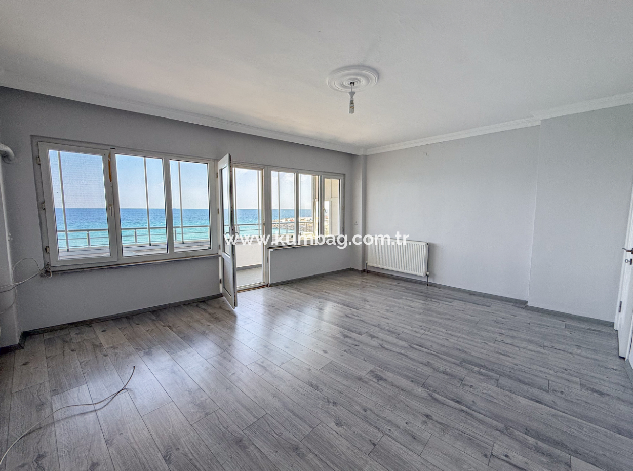 Kumbağ Sahil Kordonunda Panoramik Deniz Manzaralı 1+1 Kiralık