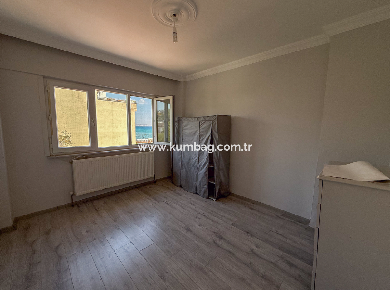 Kumbağ Sahil Kordonunda Panoramik Deniz Manzaralı 1+1 Kiralık