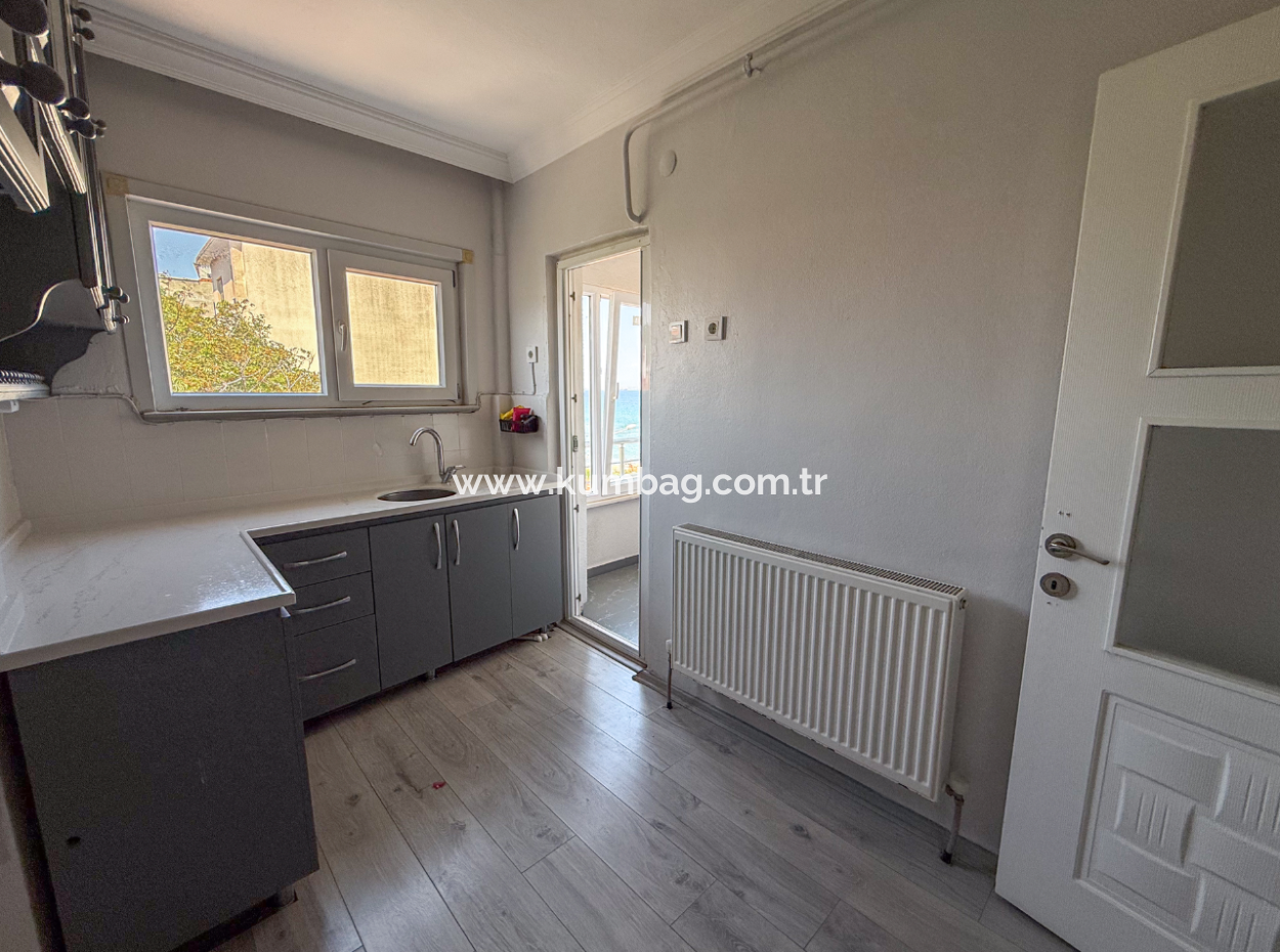 Kumbağ Sahil Kordonunda Panoramik Deniz Manzaralı 1+1 Kiralık