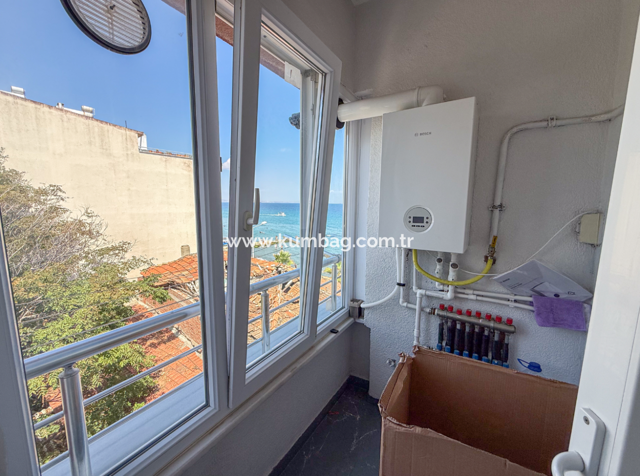 Kumbağ Sahil Kordonunda Panoramik Deniz Manzaralı 1+1 Kiralık