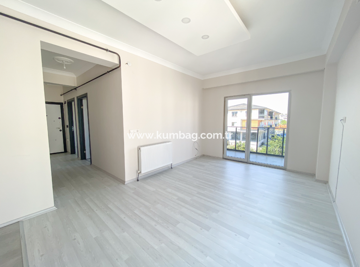 Kumbağ Havuzlu Sitede Denize Yakın Kiralık 2+1 Sıfır Daireler