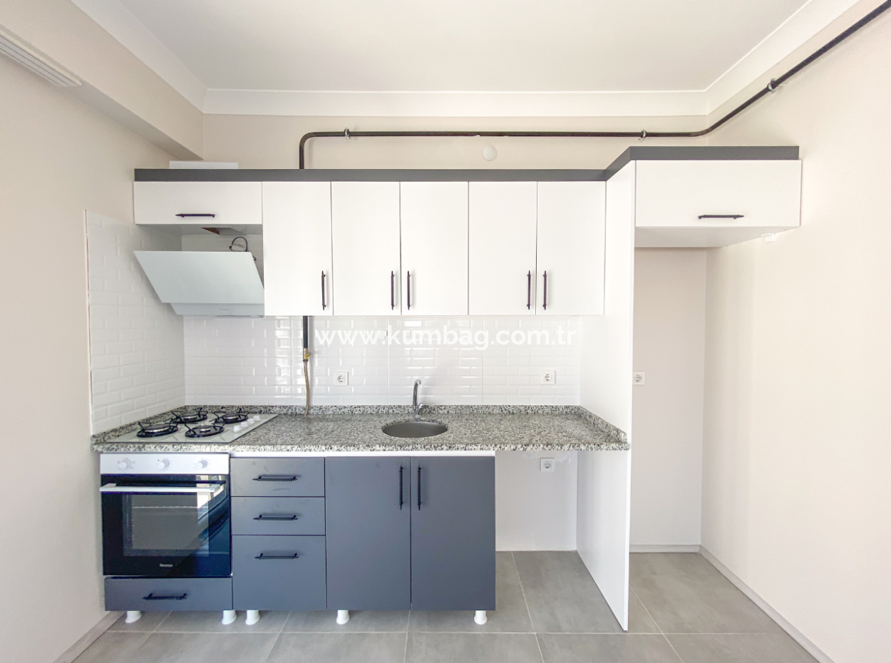 Kumbağ Havuzlu Sitede Denize Yakın Kiralık 2+1 Sıfır Daireler