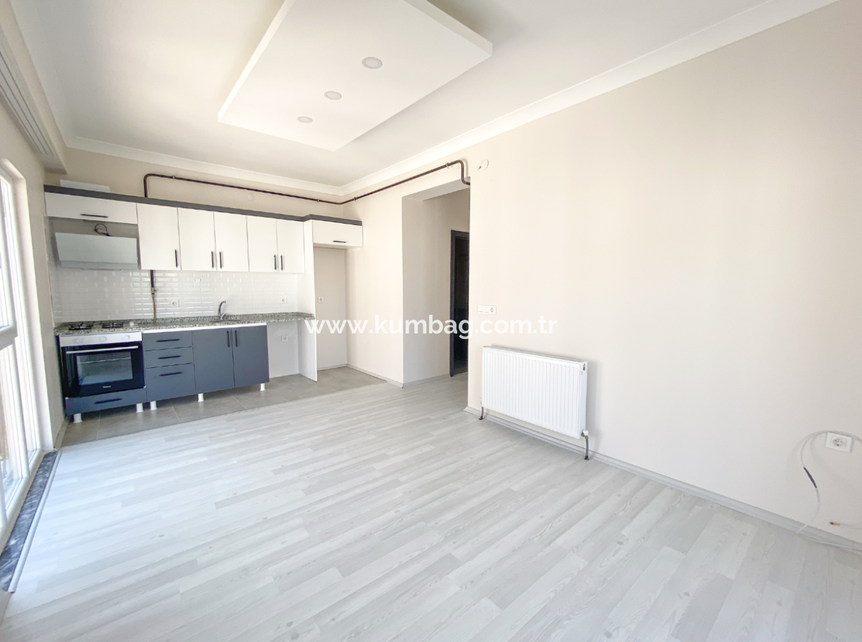 Kumbağ Havuzlu Sitede Denize Yakın Kiralık 2+1 Sıfır Daireler