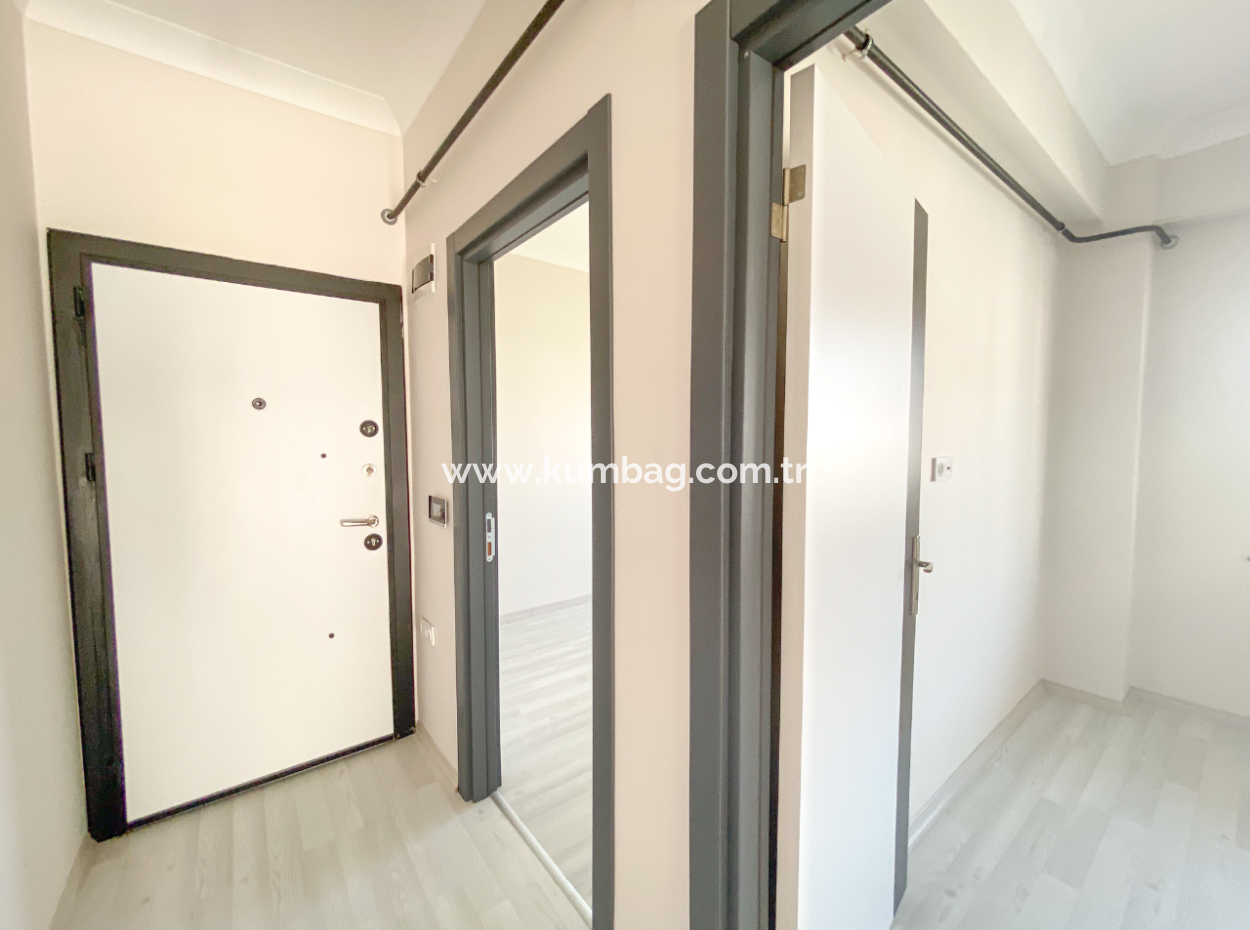 Kumbağ Havuzlu Sitede Denize Yakın Kiralık 2+1 Sıfır Daireler