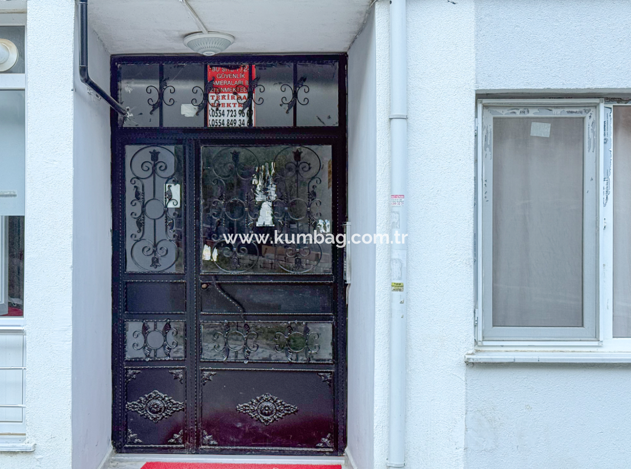 Kumbağ'da Merkezi Konumda Asansörlü Satılık 3+1 Dubleks Daire