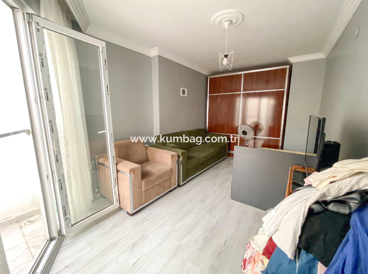 Kumbağ'da Merkezi Konumda Asansörlü Satılık 3+1 Dubleks Daire