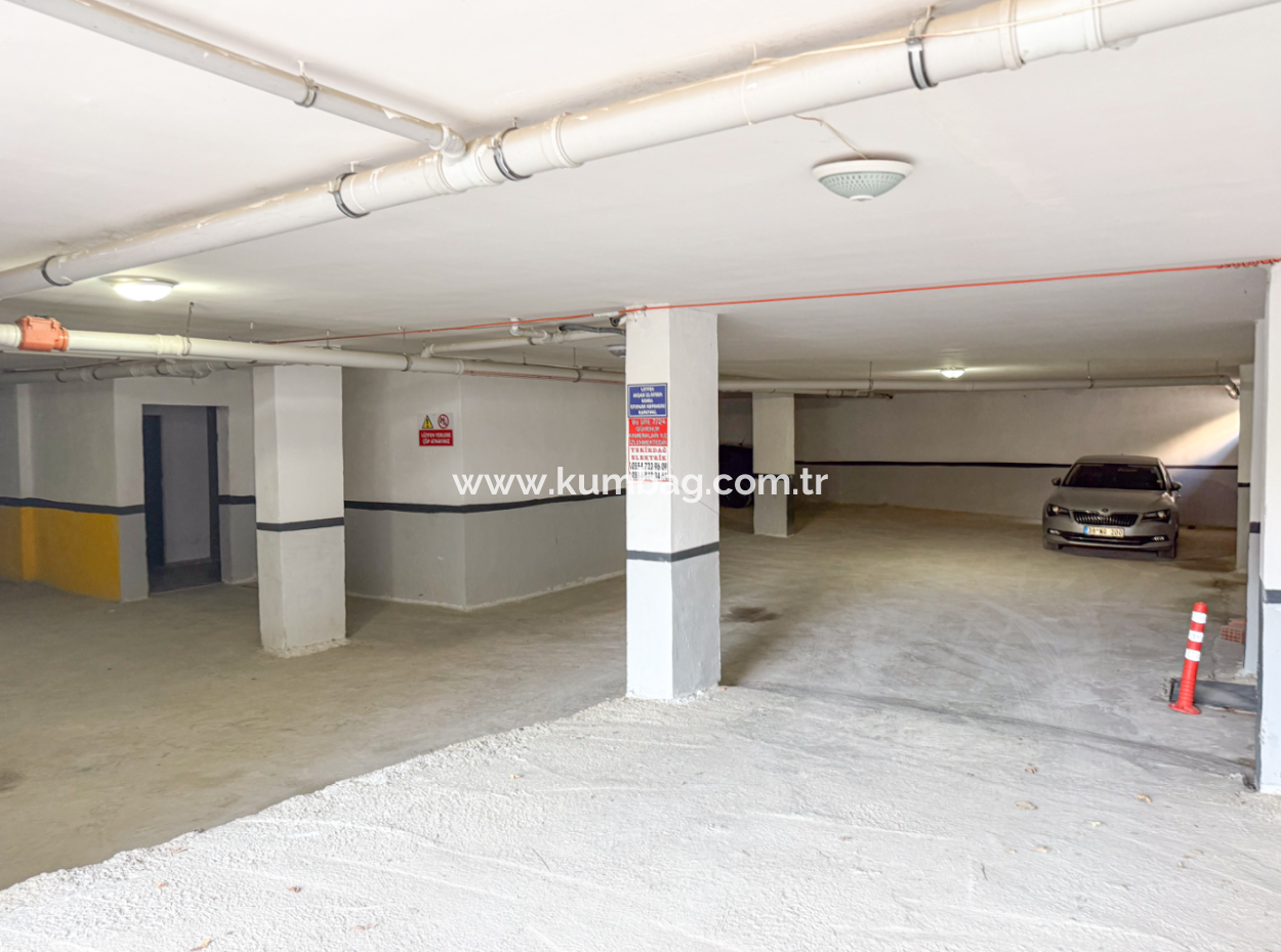 Kumbağ'da Merkezi Konumda Asansörlü Satılık 3+1 Dubleks Daire