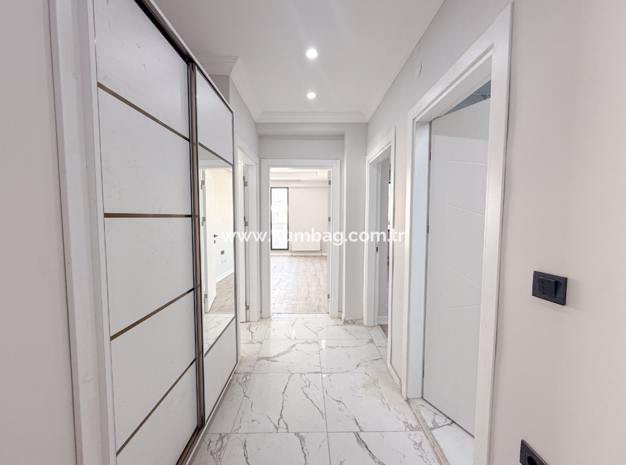 Atatürk Mahallesinde Yeni Binada Lüks Çok Geniş 2+1 Kiralık Daire 