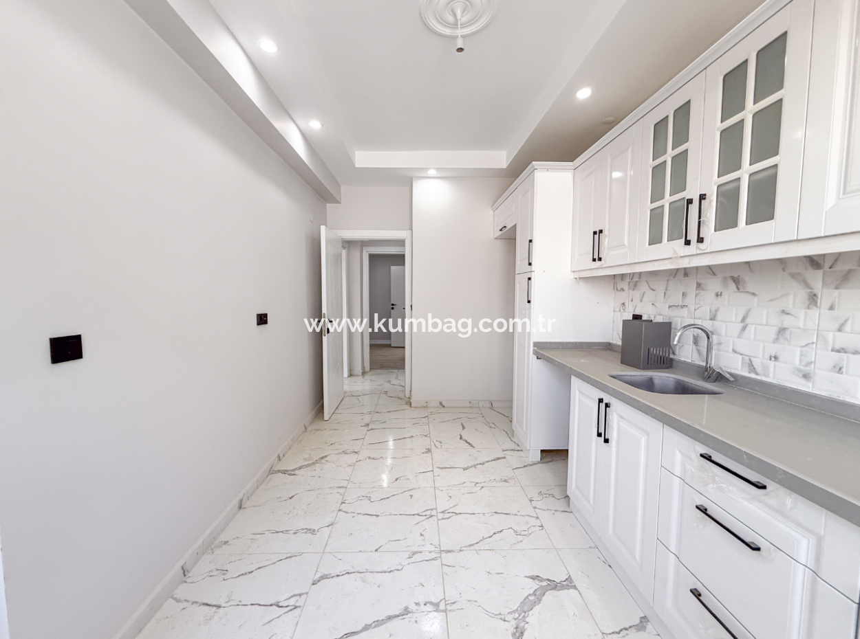 Atatürk Mahallesinde Yeni Binada Lüks Çok Geniş 2+1 Kiralık Daire 