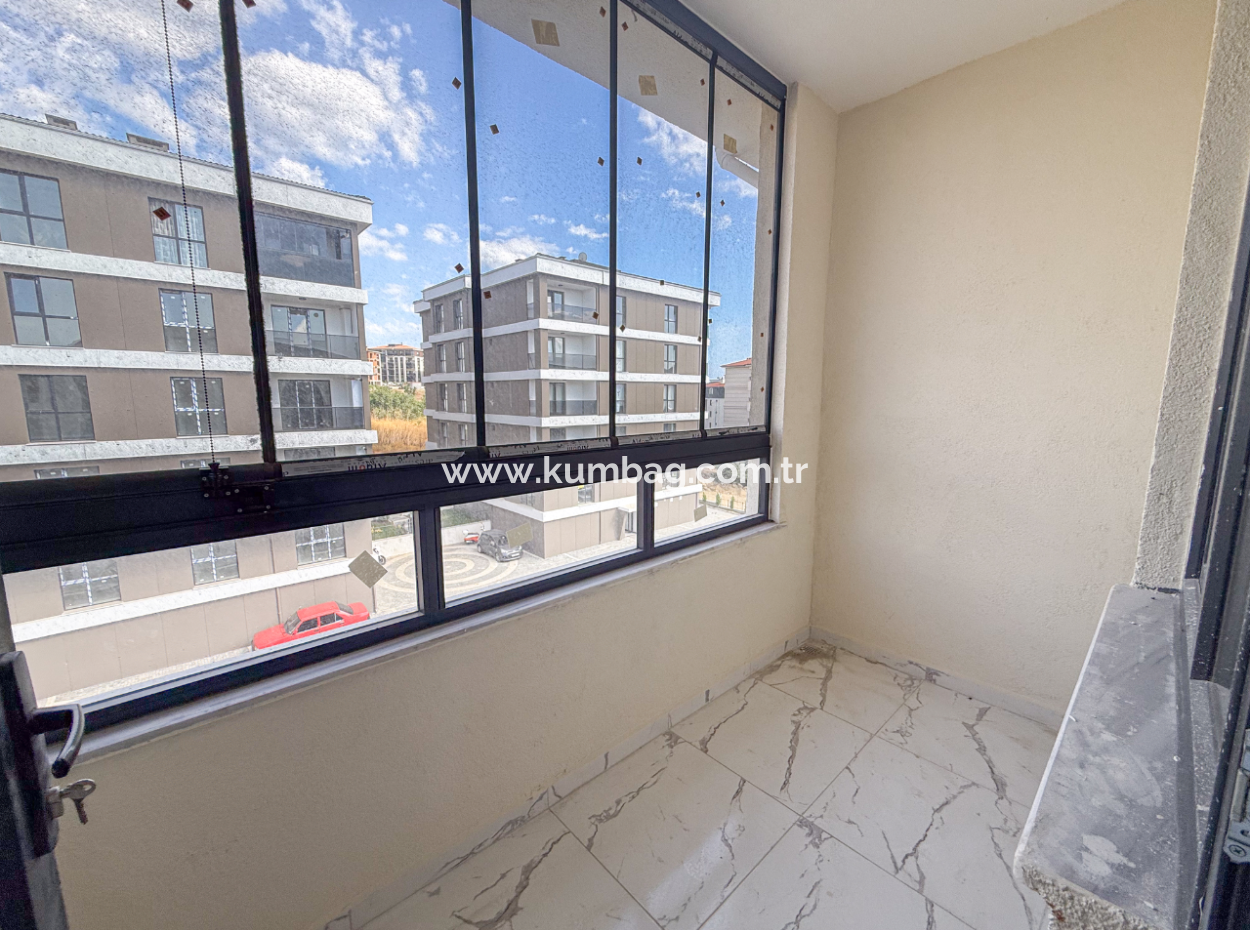 Atatürk Mahallesinde Yeni Binada Lüks Çok Geniş 2+1 Kiralık Daire 