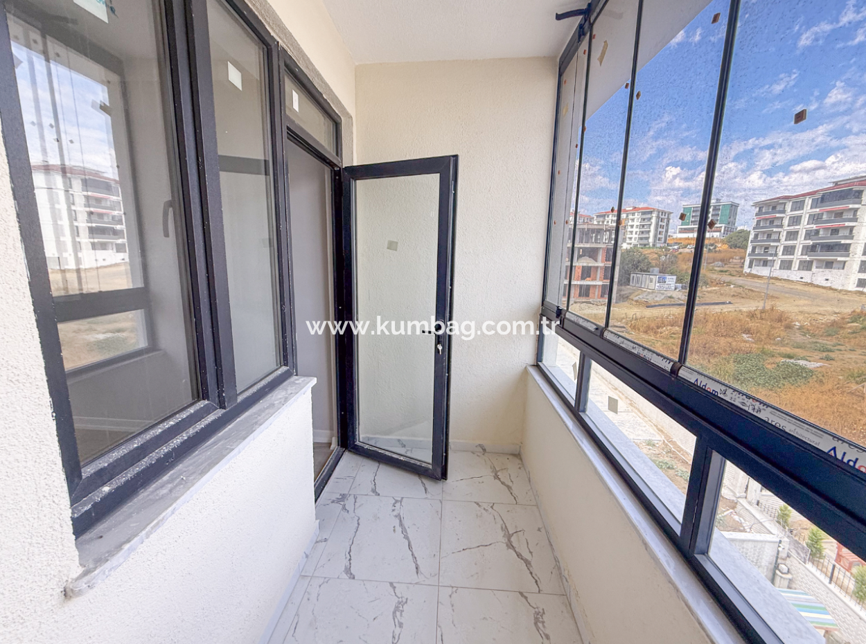 Atatürk Mahallesinde Yeni Binada Lüks Çok Geniş 2+1 Kiralık Daire 