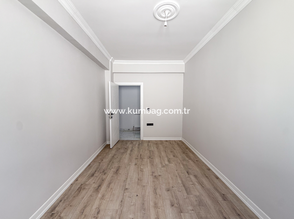 Atatürk Mahallesinde Yeni Binada Lüks Çok Geniş 2+1 Kiralık Daire 